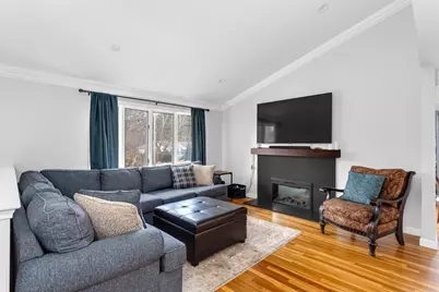 201 Crossfield Road, Franklin, MA 02038 - Photo 4