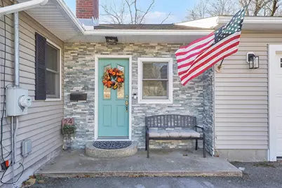 24 Grandview St, South Hadley, MA 01075 - Photo 2