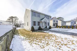 21 Nicholas Dr, Wareham, MA 02571 - Photo 2