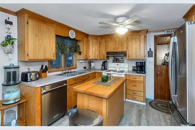 166 Montgomery Rd, Westfield, MA 01085 - Photo 6