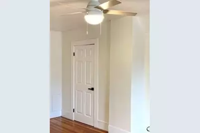 15 Linden Pl #3rd Flr, Dedham, MA 02026 - Photo 2