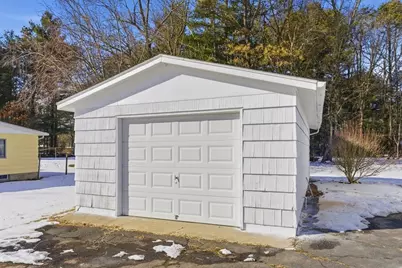 37 Sun Valley Rd, Holyoke, MA 01040 - Photo 22