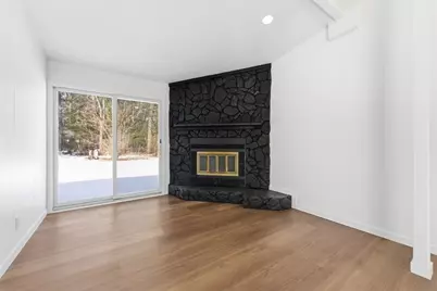 37 Sun Valley Rd, Holyoke, MA 01040 - Photo 14