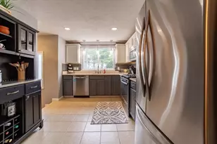 23 Gaslight Ln, Easton, MA 02356 - Photo 6