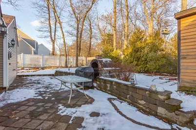 11 Crestwood Ave, Plainville, MA 02762 - Photo 6