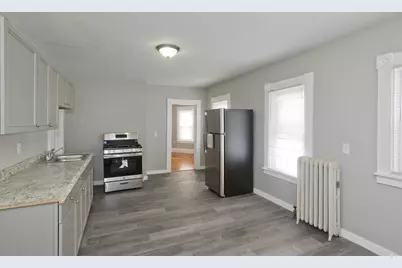 744-746 Carew St, Springfield, MA 01104 - Photo 8