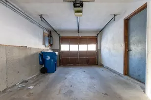 21 Meadowvale Rd, Burlington, MA 01803 - Photo 38