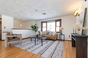 21 Meadowvale Rd, Burlington, MA 01803 - Photo 6