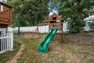 4 Waite Ave, Burlington, MA 01803 - Photo 26