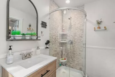 4 Waite Ave, Burlington, MA 01803 - Photo 10