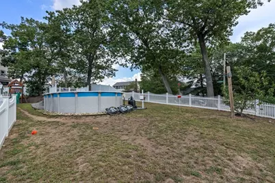 4 Waite Ave, Burlington, MA 01803 - Photo 24