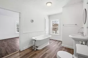 34 Commercial St, Palmer, MA 01069 - Photo 4