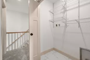 2 Lodi St, Worcester, MA 01608 - Photo 24