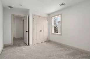 2 Lodi St, Worcester, MA 01608 - Photo 20