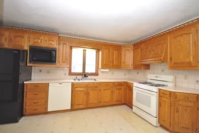 40 Englewood Ave #2, Everett, MA 02149 - Photo 2