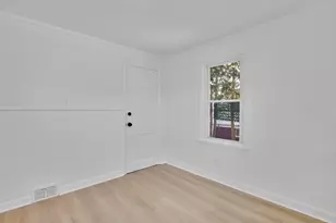 47 Victoria St, Springfield, MA 01104 - Photo 6