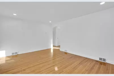 47 Victoria St, Springfield, MA 01104 - Photo 12