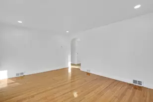 47 Victoria St, Springfield, MA 01104 - Photo 12