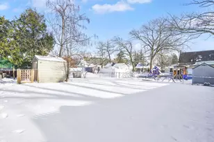 47 Victoria St, Springfield, MA 01104 - Photo 24