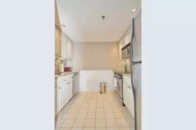 390 Commonwealth Ave #210, Boston, MA 02215 - Photo 10