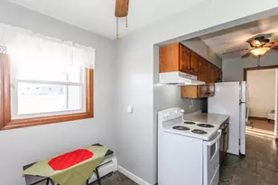 1153 James St, Chicopee, MA 01022 - Photo 8