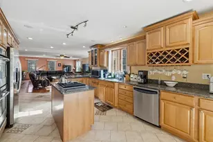 23 Millers Dr, Dartmouth, MA 02747 - Photo 24