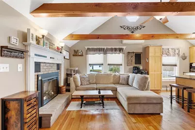 14 Second St, Amesbury, MA 01913 - Photo 4