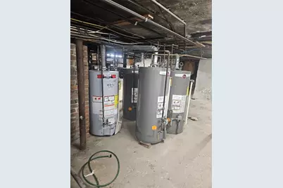 20 Fairmount St, Boston, MA 02124 - Photo 32