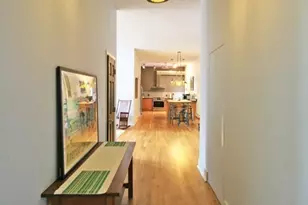 29 Pleasant St, Northampton, MA 01060 - Photo 2