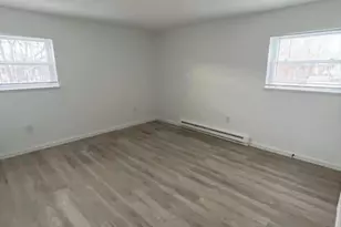 31 Vine St, Weymouth, MA 02188 - Photo 8