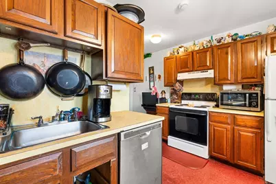 27 West St, Montague, MA 01351 - Photo 10