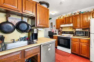 27 West St, Montague, MA 01351 - Photo 10