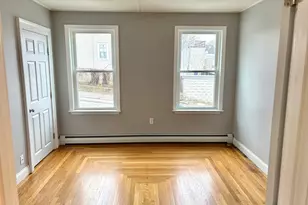 11 Varney St, Salem, MA 01970 - Photo 4