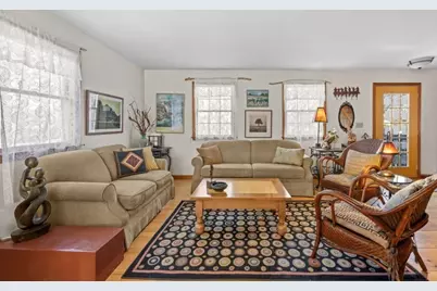 54 Columbian, Oak Bluffs, MA 02557 - Photo 2