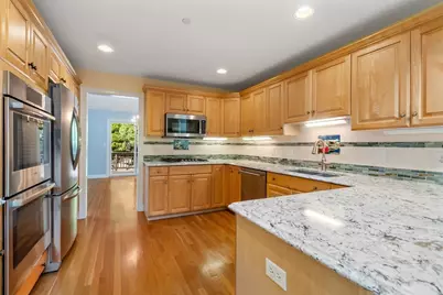 1605 Wisteria Way #1605, Wayland, MA 01778 - Photo 6