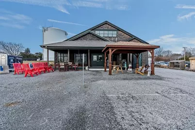 1960 East Main Street, Portsmouth, RI 02871 - Photo 1