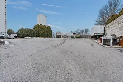 1960 East Main Street, Portsmouth, RI 02871 - Photo 6