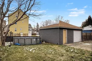 45-47 Shawmut St, Fall River, MA 02720 - Photo 8