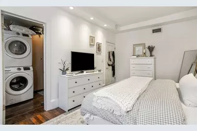 5 Dartmouth Pl, Boston, MA 02116 - Photo 8