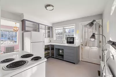 122 Beech St, Lowell, MA 01850 - Photo 4