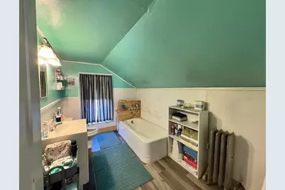 93 Maple St, Greenfield, MA 01301 - Photo 20