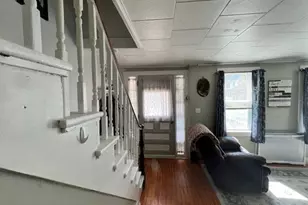 93 Maple St, Greenfield, MA 01301 - Photo 16