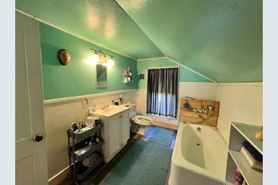 93 Maple St, Greenfield, MA 01301 - Photo 22