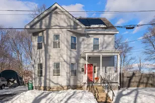 29 Eureka St, Fitchburg, MA 01420 - Photo 2