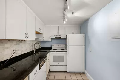 242 Beacon St #1, Boston, MA 02116 - Photo 16