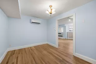 242 Beacon St, Boston, MA 02116 - Photo 24