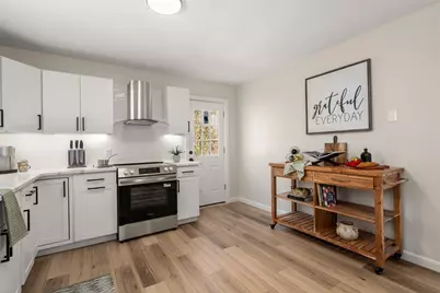 4 French River Cir, Oxford, MA 01540 - Photo 4