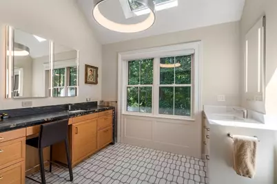 1119 Walnut St, Newton, MA 02461 - Photo 12
