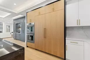 27 High St, Newton, MA 02461 - Photo 8