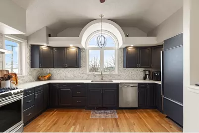 44 Waldemar Ave, Boston, MA 02128 - Photo 8